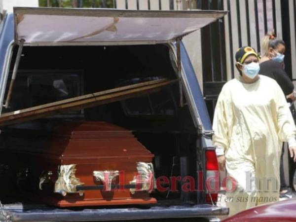 Del 1 al 8 de agosto en el Hospital Gabriela Alvarado de Danlí han fallecido 10 personas y todo indica que la cifra aumentará. Foto: El Heraldo