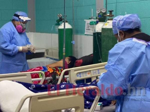 168 personas están ingresadas en los hospitales del país a causa del covid-19, de los cuales 19 están en cuidados intensivos y 149 en condicíón estable. Foto: El Heraldo