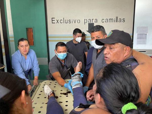 A pesar de los esfuerzos del personal penitenciario para controlar la situación, el conflicto se tornó violento y provocó lesiones en las mujeres involucradas.