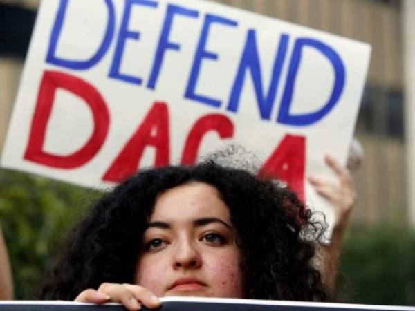 La huelga estudiantil ocurrió el jueves en la Santa Fe South High School de Oklahoma City, en protesta por la decisión del gobierno del presidente Donald Trump de poner fin al DACA.