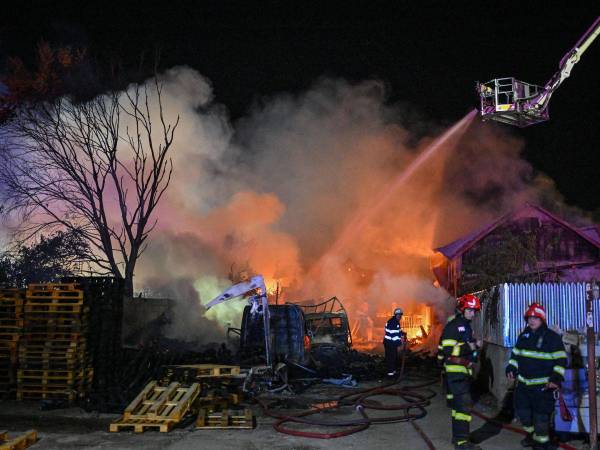 Entre los heridos había 39 bomberos, dos policías y dos gendarmes.