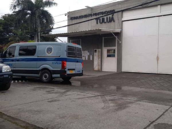 Imagen de la fachada del centro penal de Tuluá, Colombia.