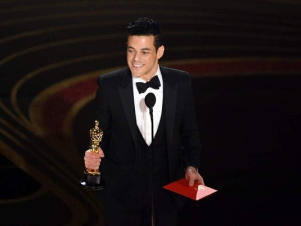 Malek, recientemente premiado con el Óscar por su encarnación del cantante Freddie Mercury en 'Bohemian Rhapsody', puso sus condiciones al director Cary Fukunaga.