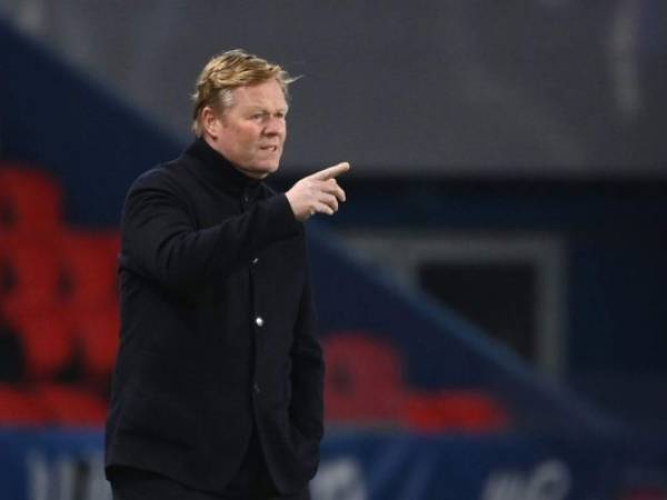 Ronald Koeman, entrenador del Barcelona, dijo que no hay que reirse por el emptae del Atlético de Madrid. Foto: AFP