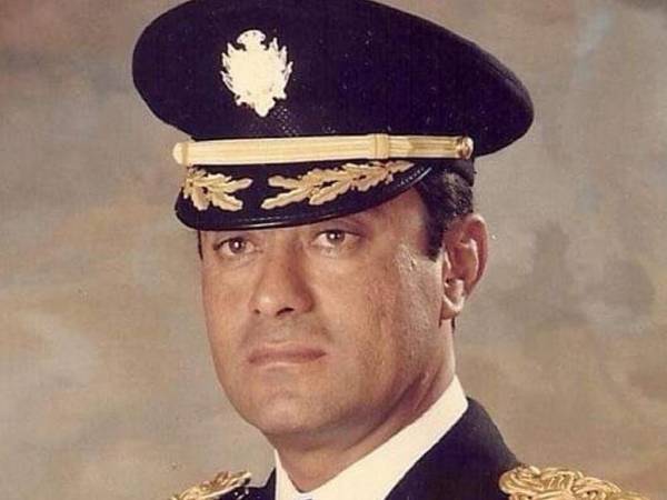 López Reyes también fue combatiente de la Fuerza Aérea Hondureña (FAH) en la guerra de las 100 horas en 1969.