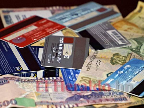 La información sirve para realizar los cálculos de pago de un préstamo o cuánto recibiría por depositar sus ahorros, por ejemplo.