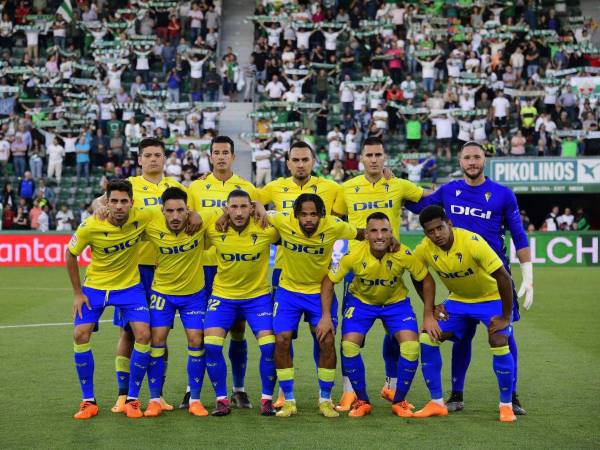 ”El Choco” Lozano inició de titular y vio acción hasta el minuto 59.