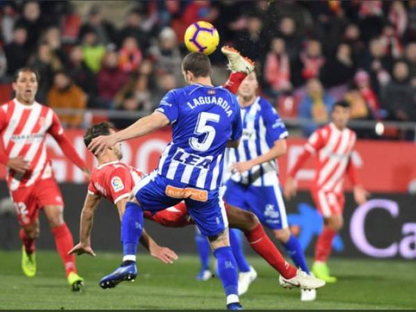 El empate dejó al Alavés en la cuarta posición de la clasificación, a la espera de lo que haga el Real Madrid (5º) el domingo contra el Betis (6º). Foto: Twitter/Girona