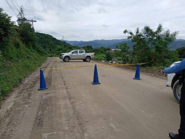 El cadáver de la víctima fue encontrado en el sector de Las Pilas, en la carretera que conduce hacia la colonia 2000.