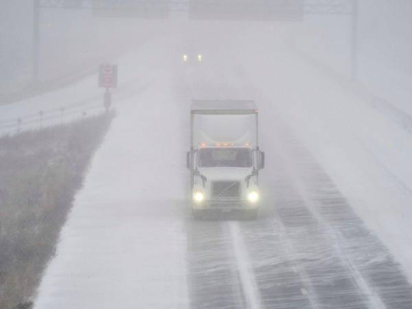 Así lucen algunas calles del norte de Estados Unidos, zona más afectada por la tormenta invernal.