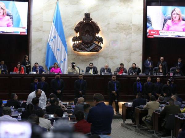 La sesión del Congreso fue suspendida luego de tres intentos para elegir los nuevos fiscales.