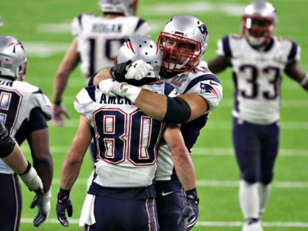 En un magistral trabajo del quarterback Tom Brady, los Pats ganaron por quinta vez en Vince Lombardi. Foto: Agencia AFP / El Heraldo.