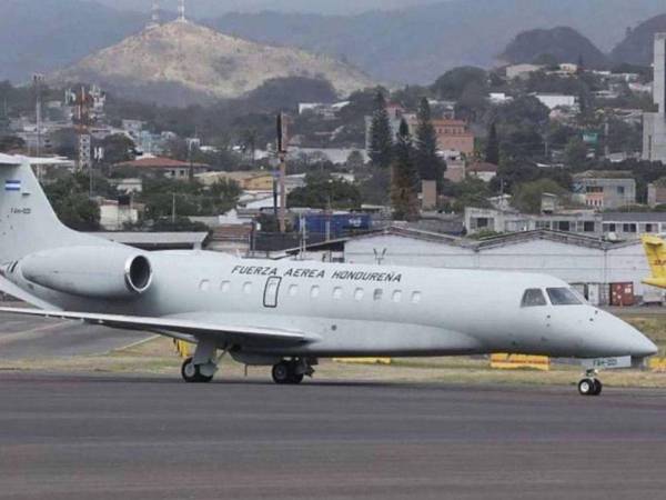 El proceso para subastar el avión presidencial Legacy 600 no ha sido concluido por las autoridades como lo prometieron.