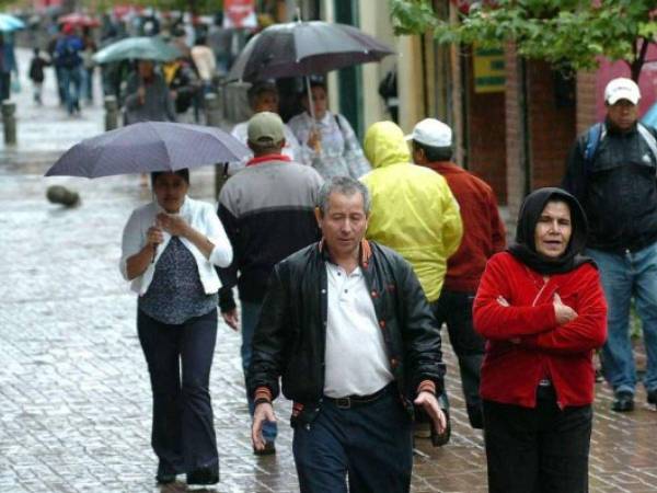 Para el resto de Honduras se esperan lluvias y lloviznas débiles, exceptuando la región sur y suroccidente de acuerdo al pronóstico de Cenaos.