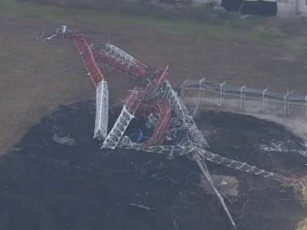 Según las autoridades, la aeronave había despegado del aeropuerto de Ellington, pero se desconoce su destino final.