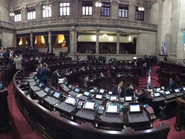 Poco menos de una cuarta parte de los diputados actuales del Congreso fueron investigados, procesados y llevados a los tribunales por actos de corrupción. Foto: Prensa Libre.