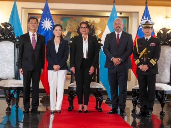 En Casa Presidencial se llevó a cabo el encuentro diplomático con China, Taiwán.