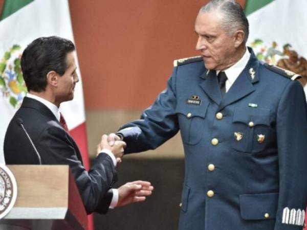 Cienfuegos estuvo al frente de la secretaría de la Defensa durante el gobierno del presidente Enrique Peña Nieto, del otrora hegemónico Partido Revolucionario Institucional (PRI). Foto: AFP