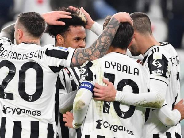 El equipo de Turín puede apoyarse en el apetito de Paulo Dybala, bien decidido a responder a las críticas de sus dirigentes, que tardan en ofrecerle la prolongación que espera. Foto:AFP