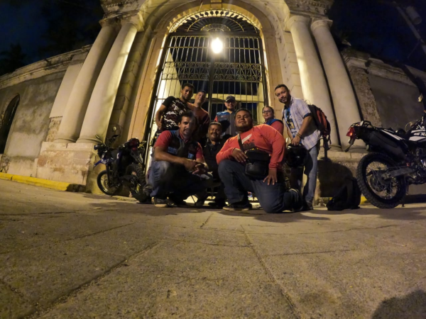 Los encargados del cementerio hicieron el primer recorrido de prueba por el camposanto de Comayagüela.