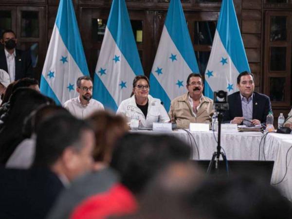 Imagen de archivo de una reunión entre la mandataria y su gabinete.