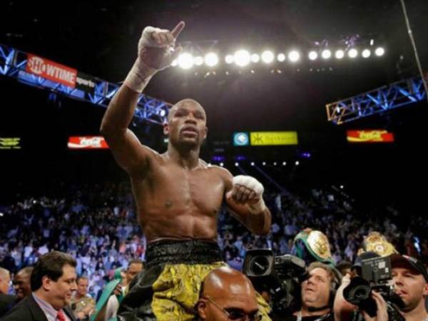 Floyd Mayweather, boxeador estadounidense, pagó el funeral de George Floyd.