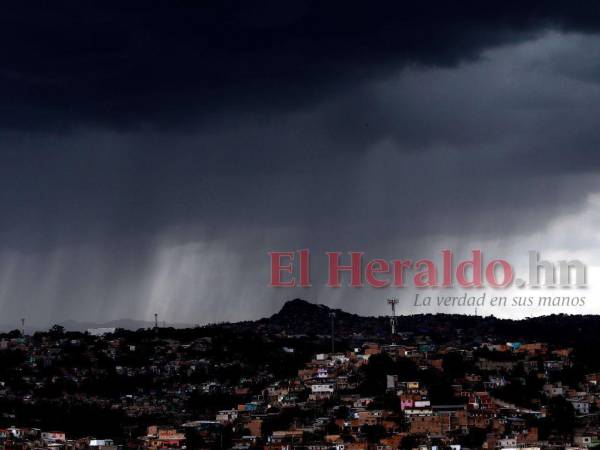 Las autoridades le están dando seguimiento a la posible formación de una nueva tormenta tropical al norte de Istmo de Tehuantepec, que díficilmente llegué a afectar directamente a Honduras.