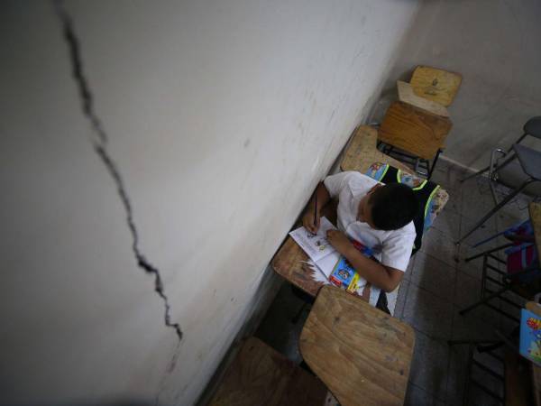 El informe de Educación indica que el 75% de las escuelas de Honduras están en malas condiciones.