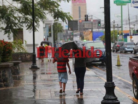 Diez son los departamentos con alertas por lluvias, según la Comisión Permanente de Contingencia (Copeco).