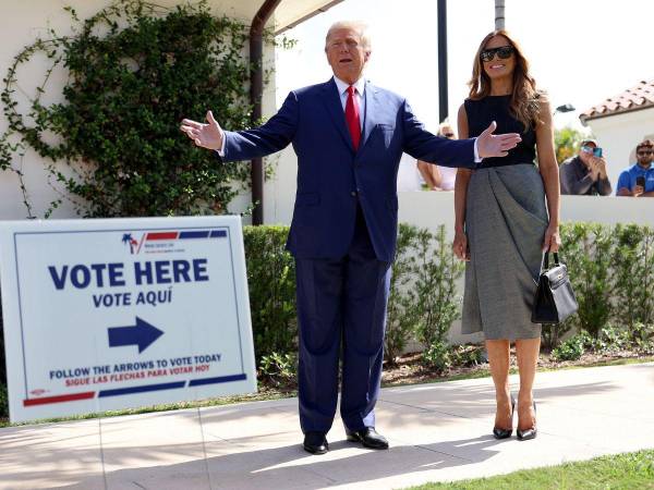 El expresidente de Estados Unidos, Donald Trump, hizo acto de presencia durante las votaciones de medio mandato.