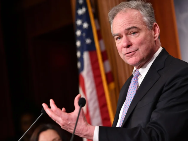 Tim Kaine, senador del Partido Demócrata, estará liderando la comitiva de políticos de Estados Unidos que estarán en el país.