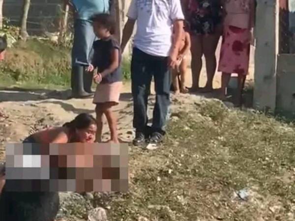 A machetazos matan a pareja en Choloma, Cortés; tenían más de 10 hijos