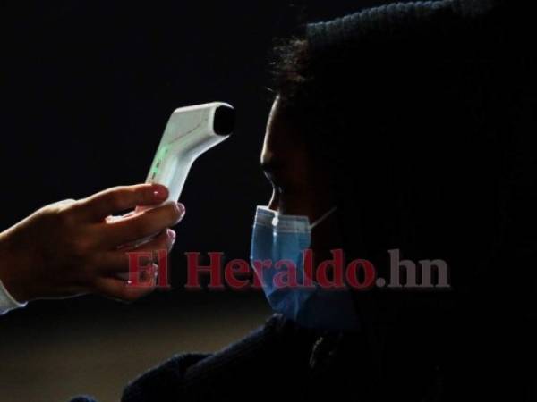 La nueva cepa ha comprometido la ocupación en los triajes y hospitales de los departamentos afectados del país. Foto: Alex Pérez/ EL HERALDO