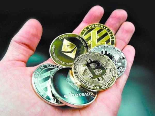 Para el 2030 se estima que los usuarios de criptomonedas en el mundo alcancen 1.7 millones, pero los economistas siguen alertando de su volatilidad.