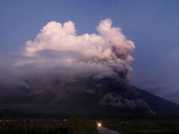 El volcán del Monte Semeru, en la isla de Java.