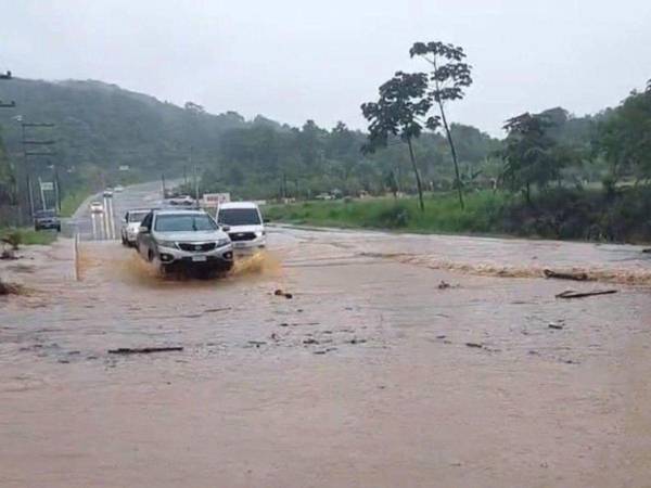 Copeco anunció que Islas de la Bahía pasó de alerta roja a amarilla por 24 horas. Además, que hay cuatro departamentos en alerta verde.