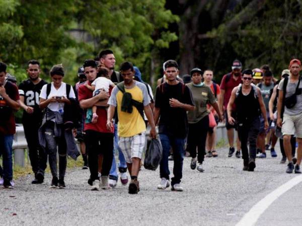 Foto de archivo de caravana de migrantes.