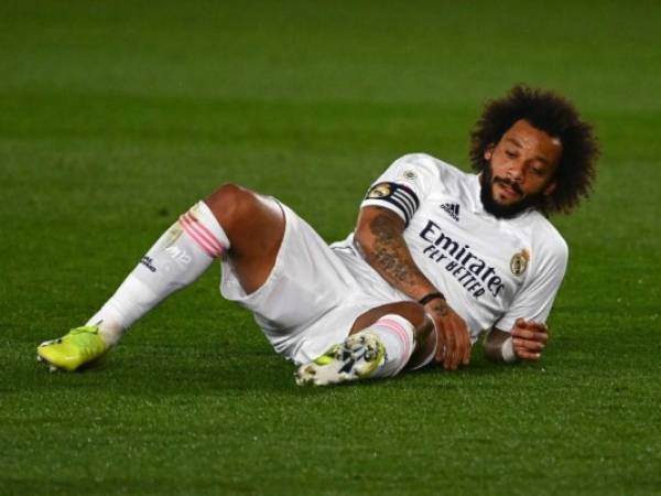 Marcelo fue uno de los hombres más destacados el martes en la victoria 2-0 sobre el Getafe en el partido aplazado de la 1ª jornada liguera, pero a cuatro minutos del final del encuentro pidió el cambio al notar unas molestias. Foto: AFP