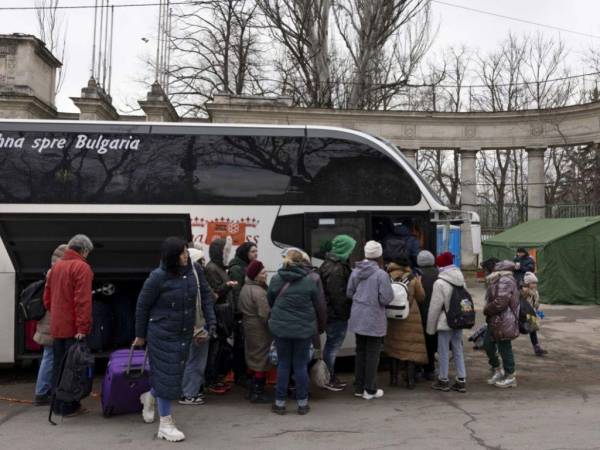 Los corredores que van “en otras direcciones se negociarán con la parte ucraniana”, dijo Rusia.