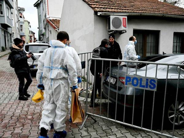 El ataque se produjo alrededor de las 11H40 (08H40 GMT) en la iglesia Santa María del distrito Sariyer de Estambul.