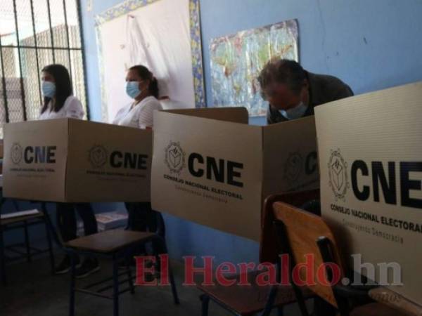 Al electorado se le permitirá portar su propio lápiz para que no tenga que utilizar la crayola que estará en cada cabina de votación. Foto: El Heraldo