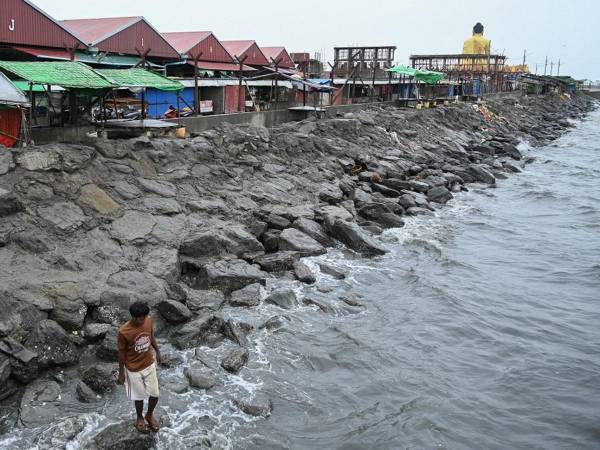 Se espera que el ciclón Mocha toque tierra el 14 de mayo entre Cox’s Bazar en Bangladesh, donde casi un millón de refugiados rohingya viven en campamentos formados en gran parte por refugios endebles, y Sittwe en la costa occidental de Rakhine en Myanmar.