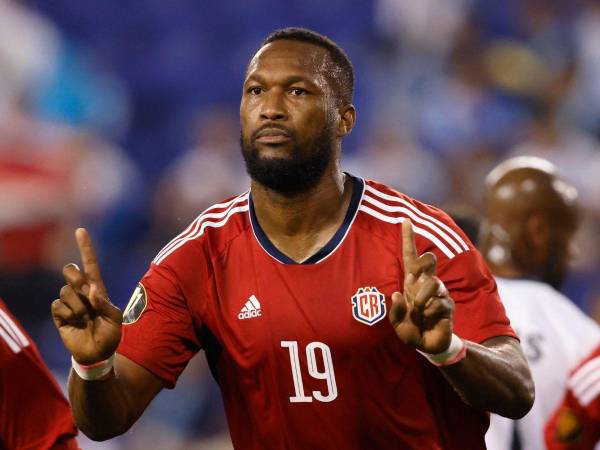 Kendall Waston se refirió a la polémica jugada que al final terminó influyendo para que México dejara en el camino a Costa Rica.