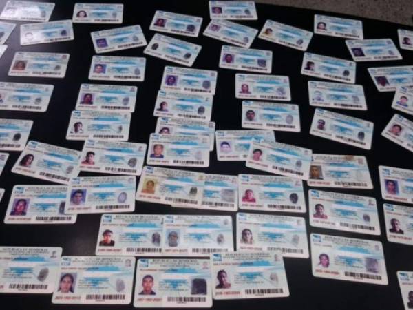 En total fueron 89 las tarjetas de identidad encontradas.