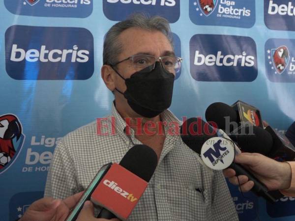 El presidente de la Liga Nacional, Wilfredo Guzmán, mencionó que las bases se mantienen para los torneos Apertura y Clausura.