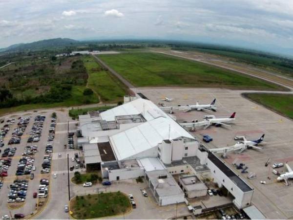 El aeropuerto Ramón Villeda Morales de San Pedro Sula es uno que esta bajo la administración de INTERAIRPORTS.