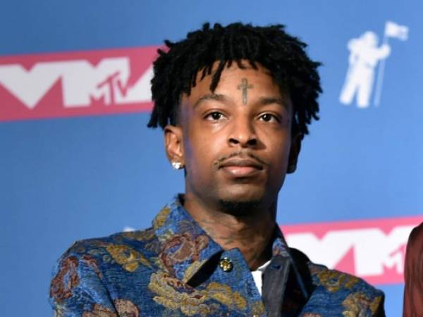 Esta foto de archivo del 20 de agosto del 2018 muestra al rapero 21 Savage posando en la sala de prensa de la ceremonia de entrega de premios MTV Video Music en Radio City Music Hall en Nueva York. (AP)