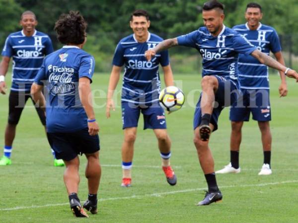 Los jugadores de la Selección de Honduras mientras realizaban los entrenamientos en las canchas del Red Bull Arena en Nueva Jersey. (Foto: Ronal Aceituno / Grupo Opsa)