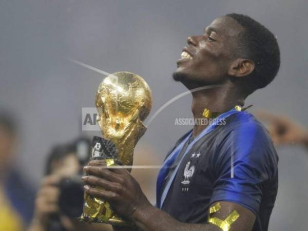 Paul Pogba hizo una pausa tras el triunfo más relevante de su carrera. (Foto: AP)