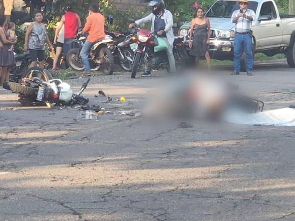 Las dos motocicletas quedaron totalmente destruídas producto del impacto.